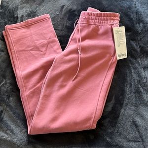 NWT. Lululemon Loungeful Straight Leg Pant.